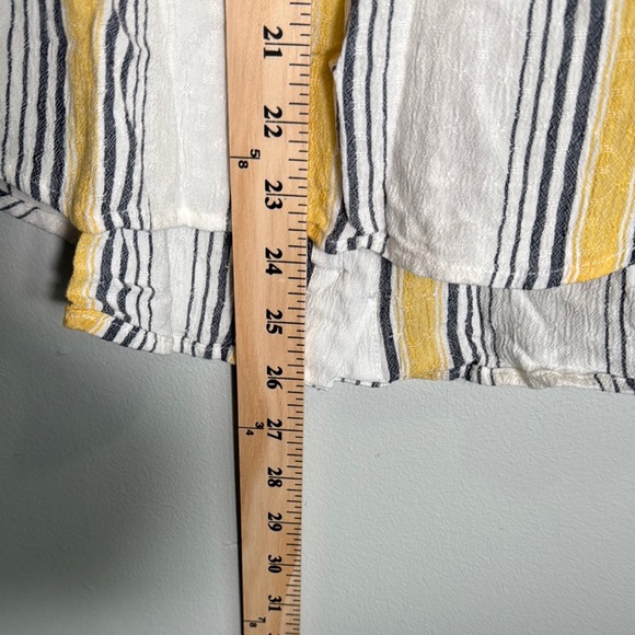 Westport White and Yellow Ruffled Blouse with Bib Collar - Picture 6 of 6